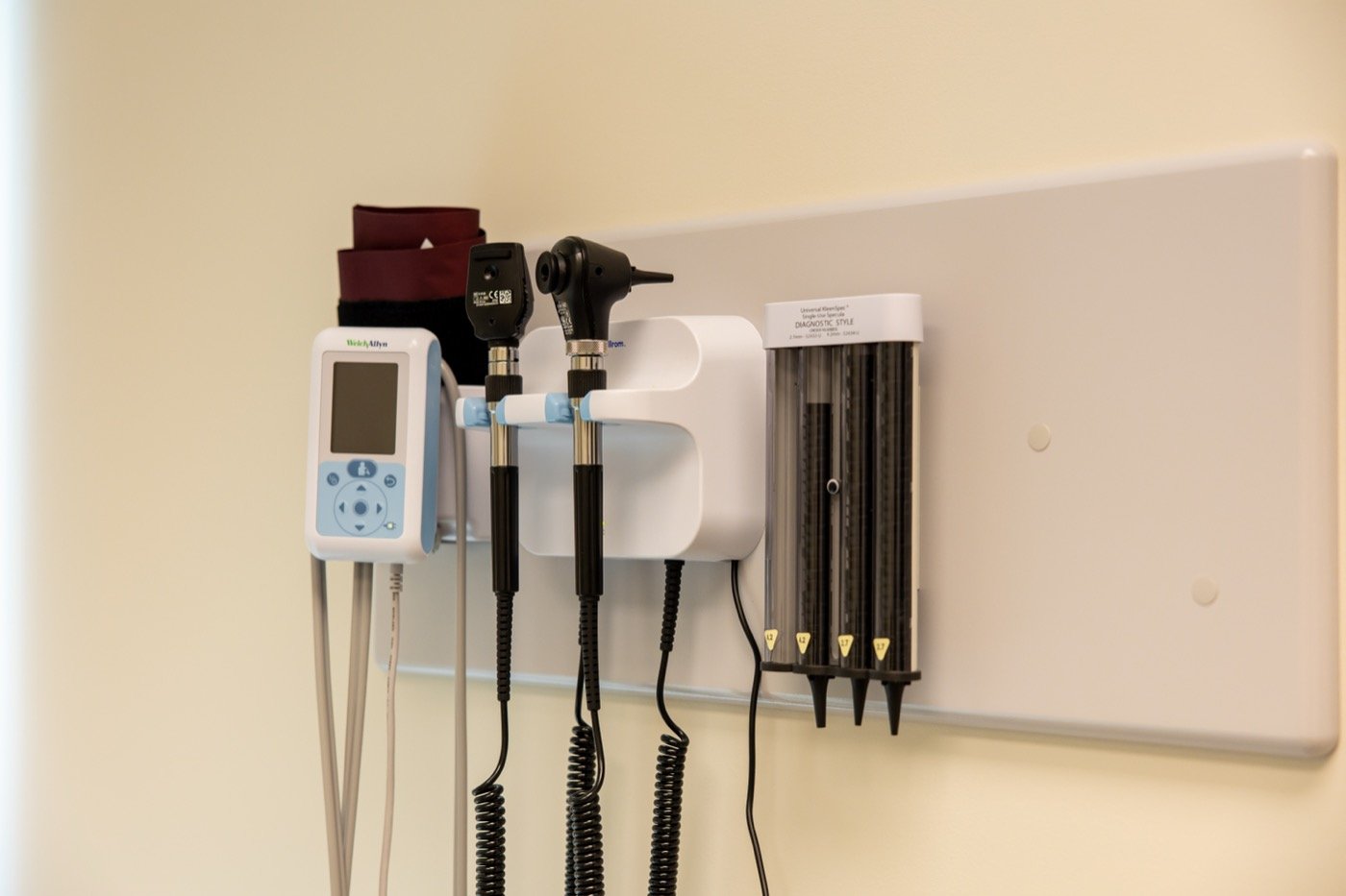 Diagnostic equipment in the treatment room
