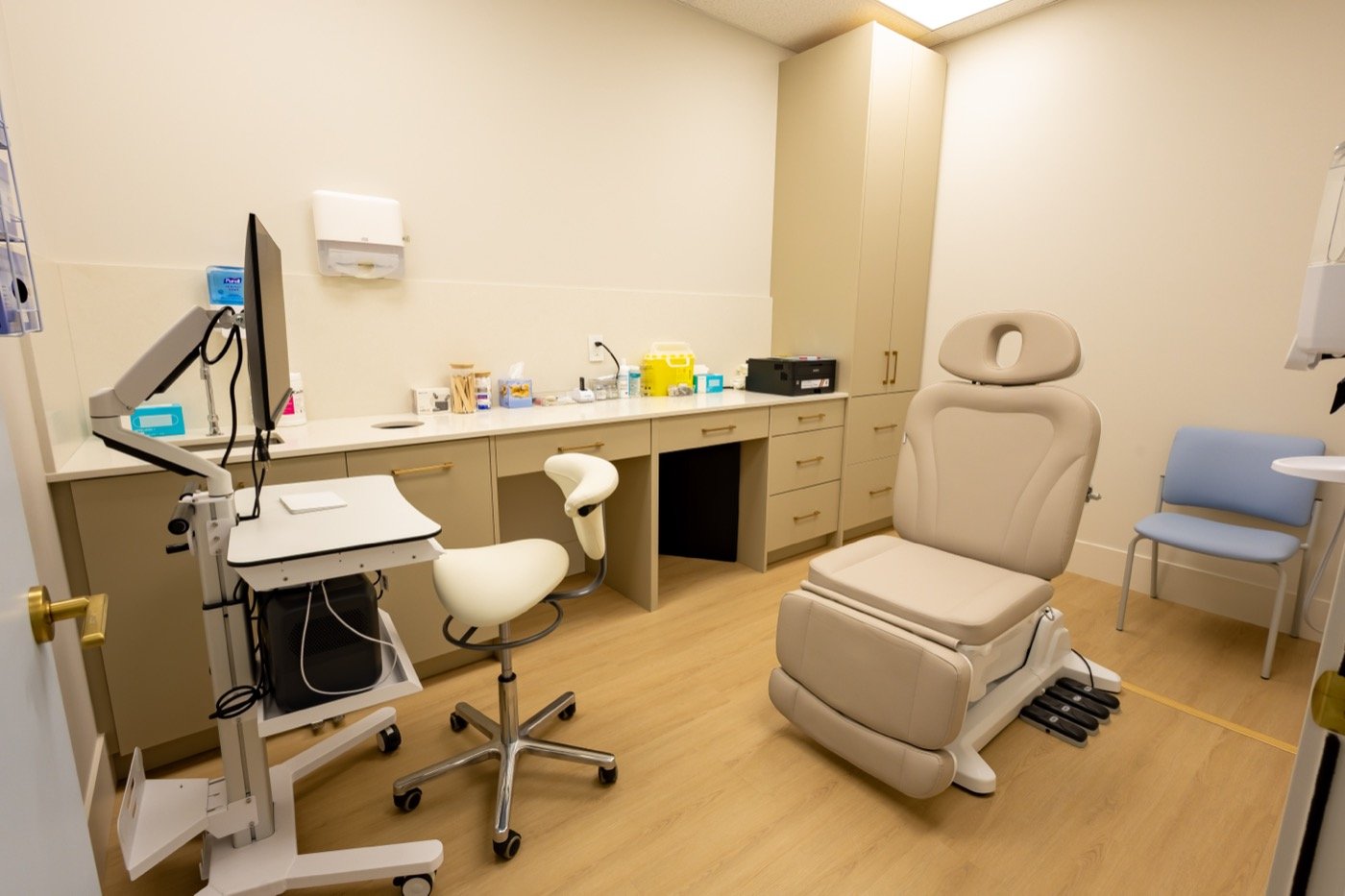 Treatment room where Arthrosamid injections are performed